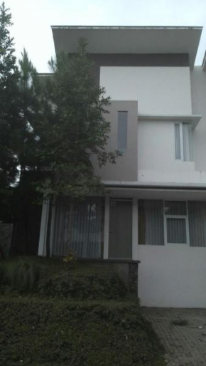 Hotels in Garut